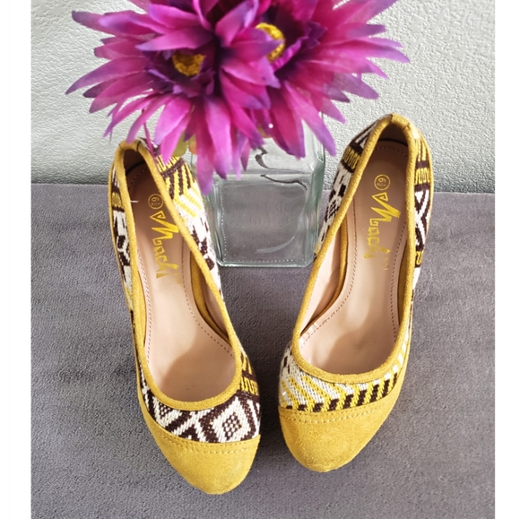 Machi Pumps - Picture 4 of 8